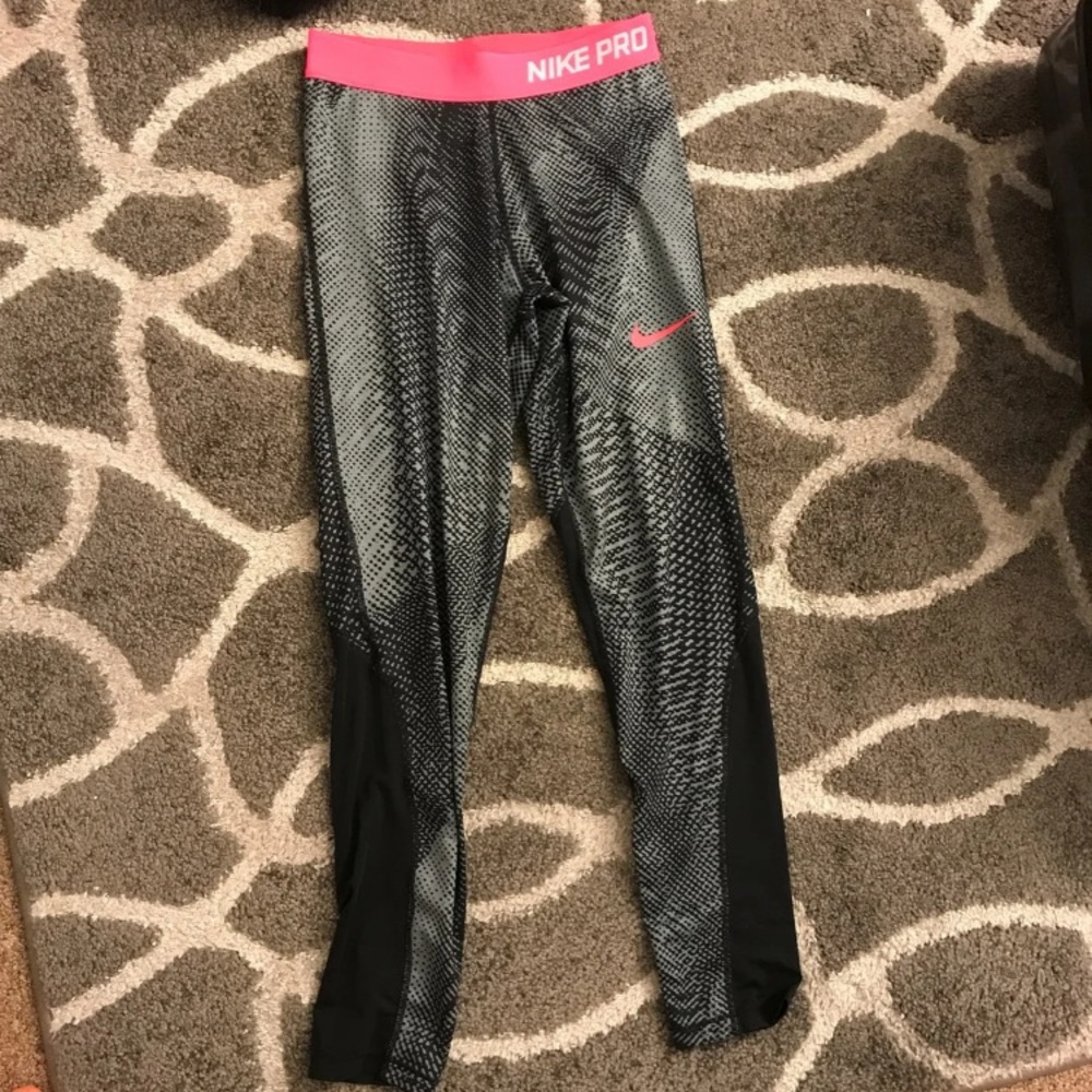 Nike pro leggings